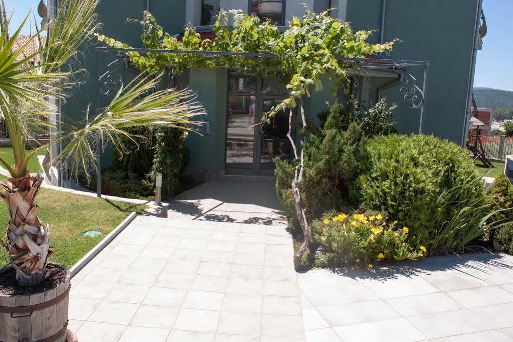 Aparthotel Gardenia Vacation Settlement Sozopol Exterior foto