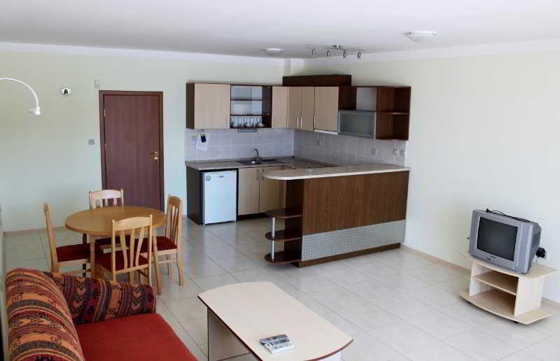 Aparthotel Gardenia Vacation Settlement Sozopol Exterior foto