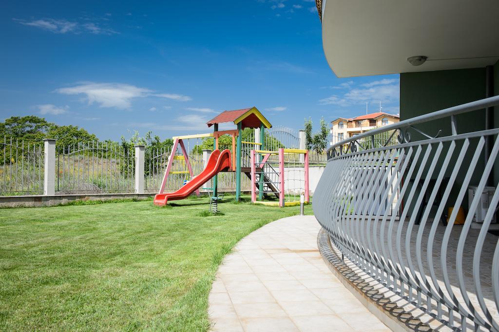 Aparthotel Gardenia Vacation Settlement Sozopol Exterior foto
