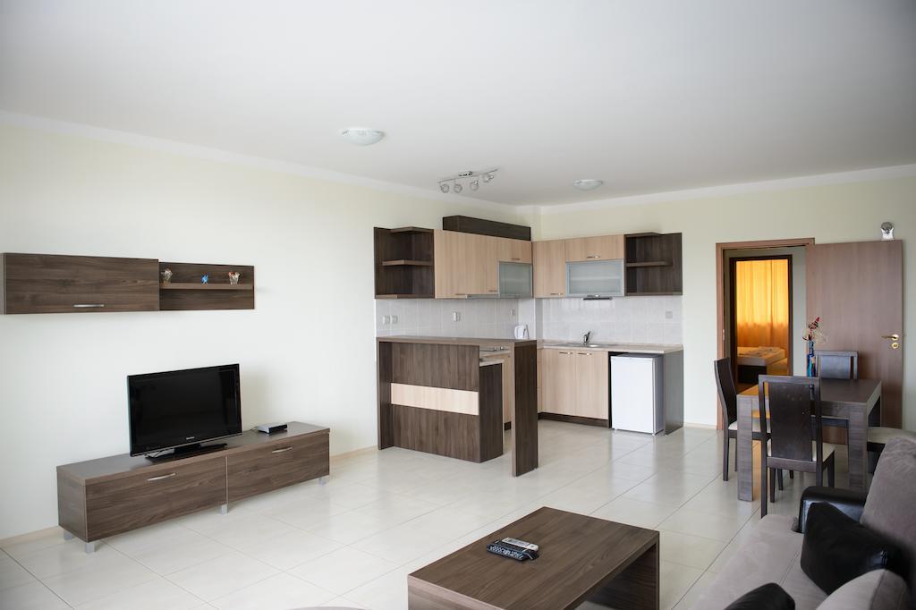 Aparthotel Gardenia Vacation Settlement Sozopol Habitación foto