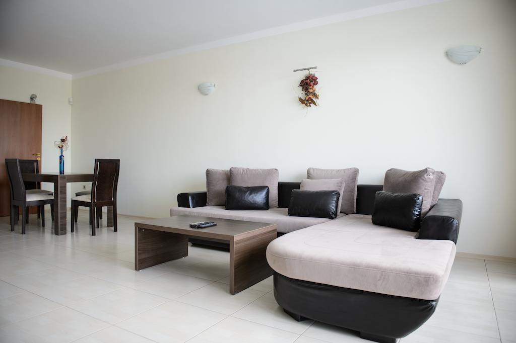Aparthotel Gardenia Vacation Settlement Sozopol Habitación foto